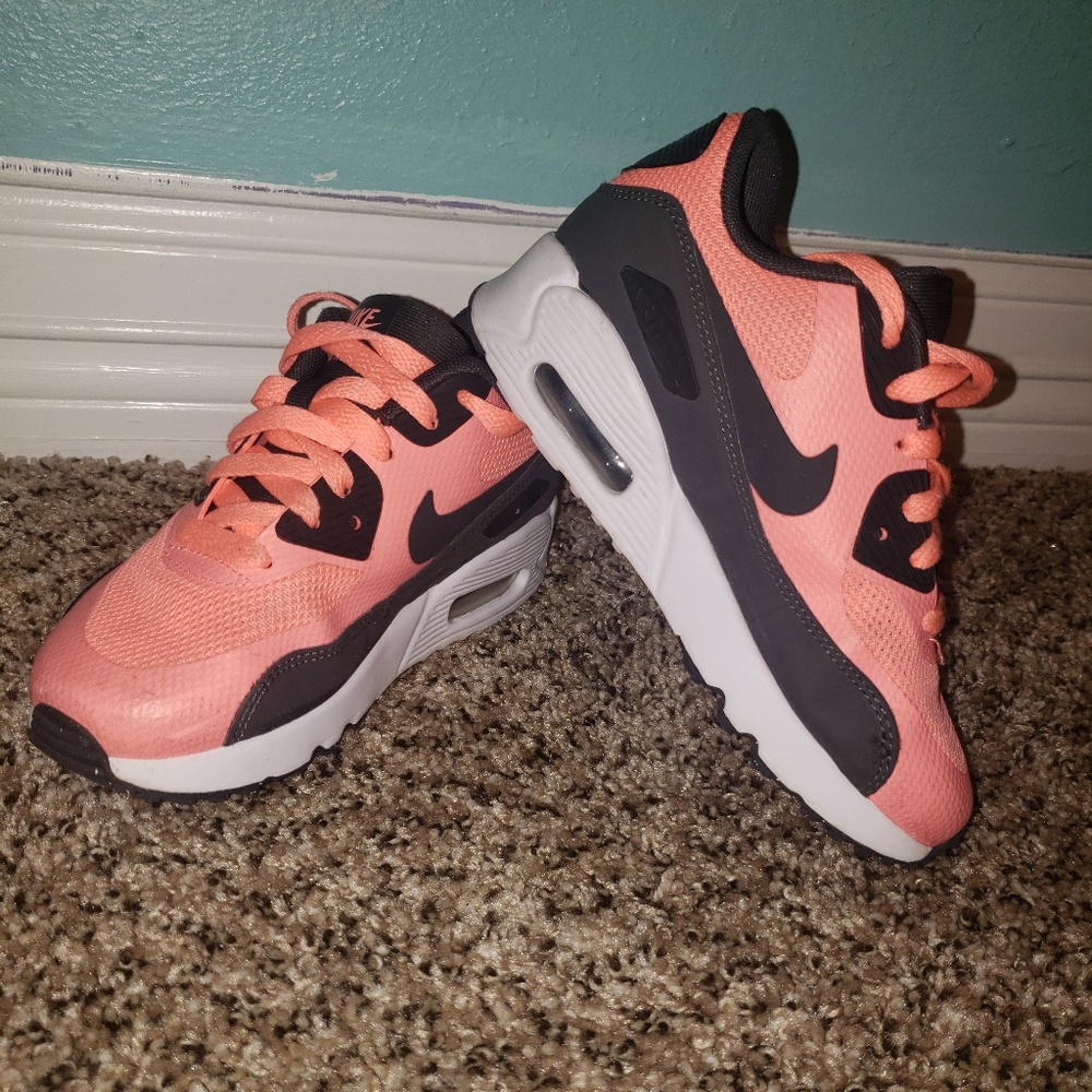 EUC Nike Air
